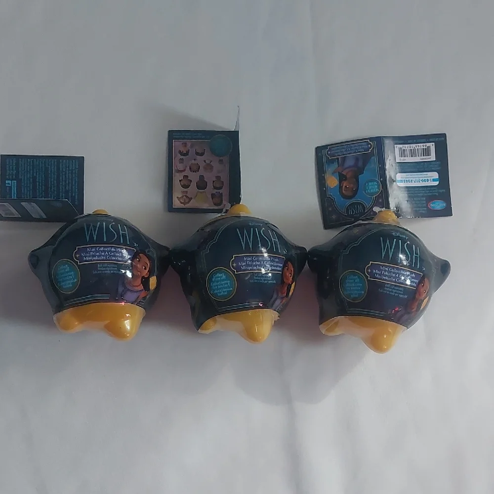 Disney  WISH  Mystery Star Capsule‎  Mini Collectible Plush - 3 Pack